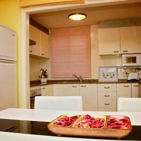 Apartamento Con Vistas Al Canal Apartment *